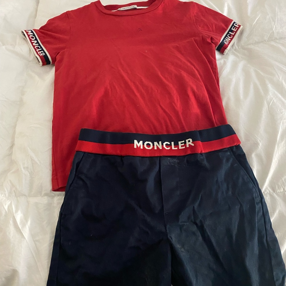 Kids (Boy) Moncler 4/5 size . 100% Authentic